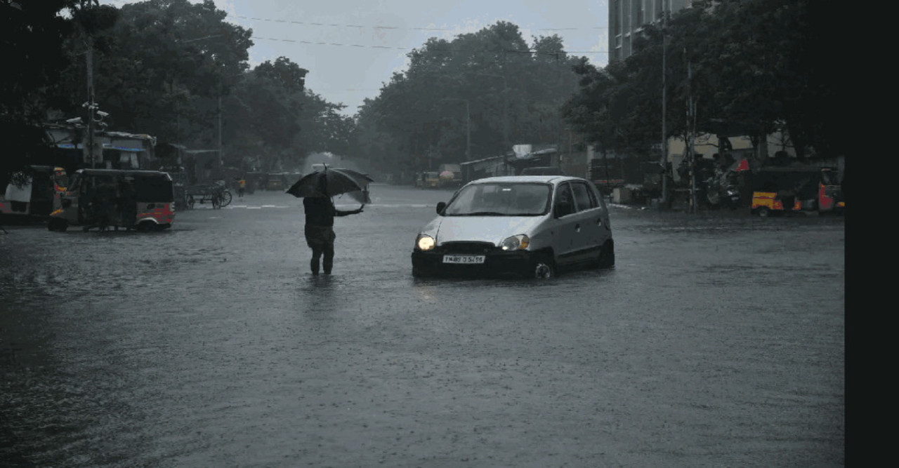 Cyclone Fengal: Chennai police put up mini control rooms, rescue 24