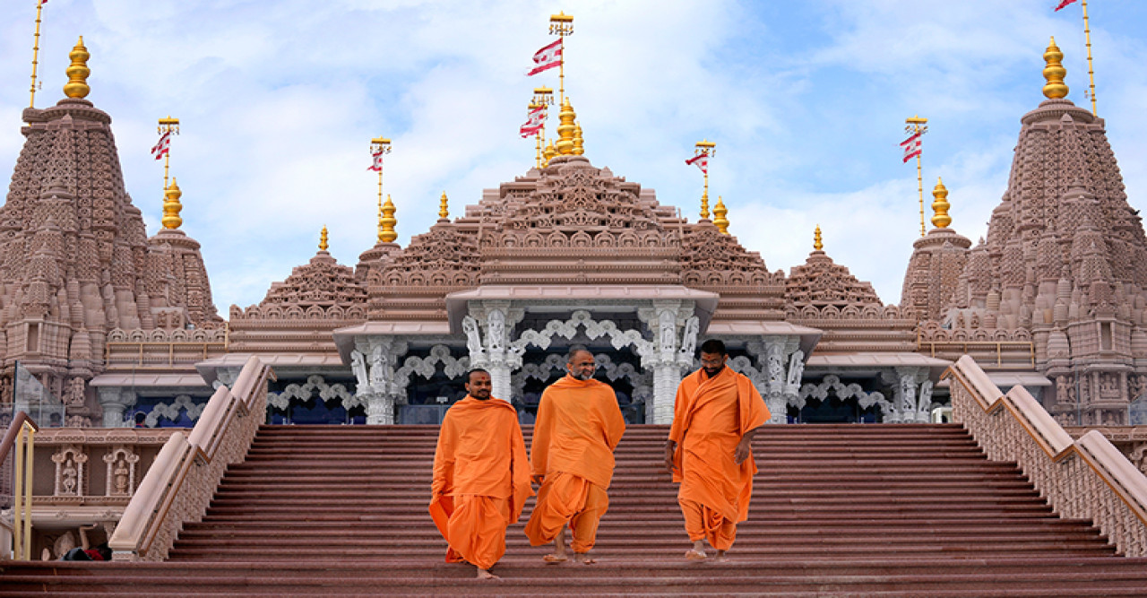 इस्लाम की धरती पर बना भव्य मंदिर, एक मुसलमान ने दान में दी ₹538 करोड़ की जमीन!